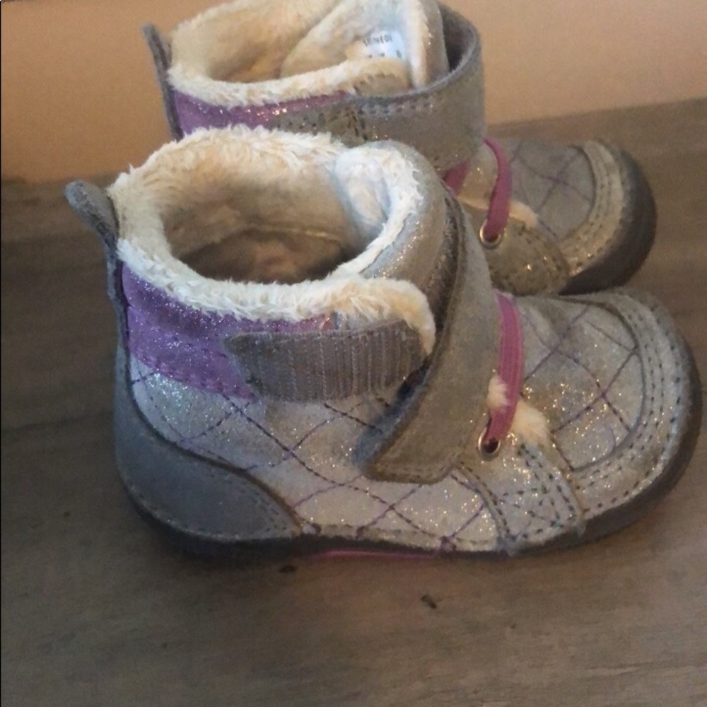 Stride Rite size 4